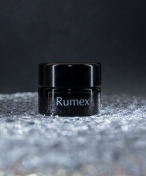 Rumex-der-kuehlende-Balsam-klein-Naturkosmetik-Wirkstoffkosmetik-Swisshandmade