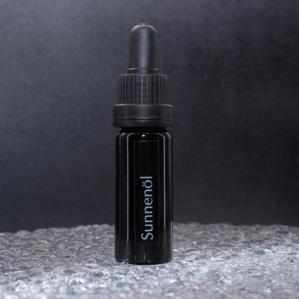 Sunnenoel-die-pure-Sonnenessenz-klein-Naturkosmetik-Wirkstoffkosmetik-Swisshandmade